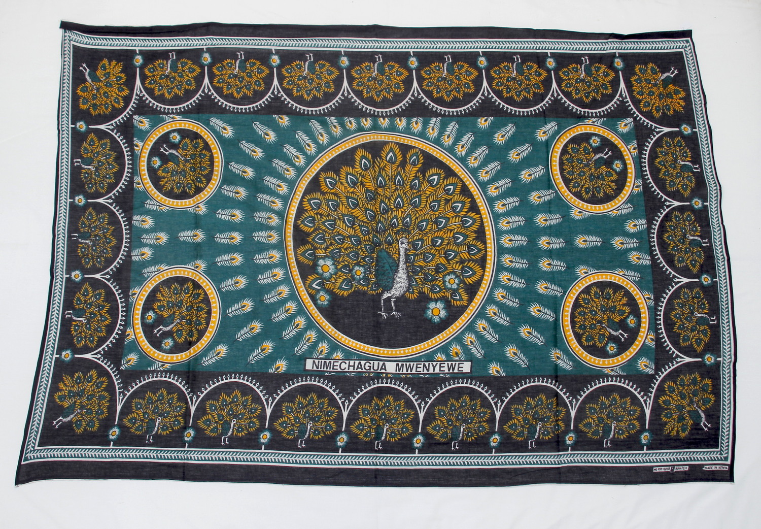 Kanga from Kenya, 2010. The saying states: NIMECHAGUA MWENYEWE ("I have chosen for myself"). (TRC 0133)