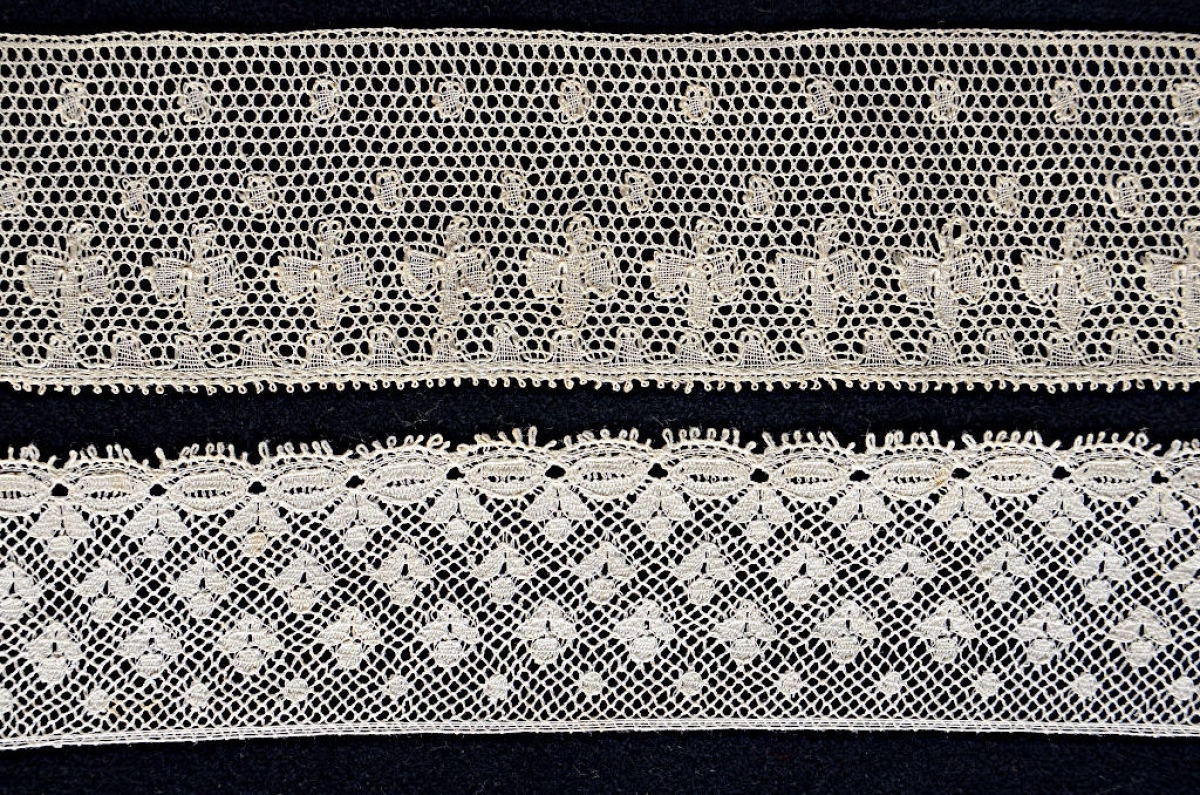 2. Two narrow lace trims