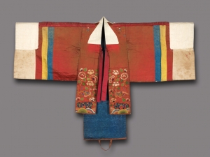 Bride's robe from Korea, 19th century. Silk and silk thread embroidery, and paper.