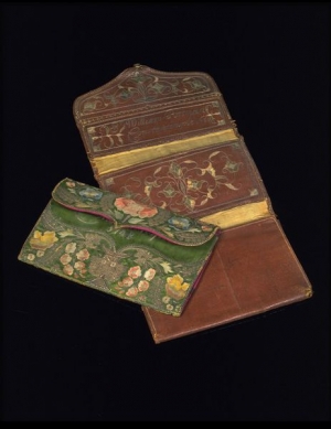 Leather wallet lined with silk and embroidered with metal threads, Istanbul, dated 1682.