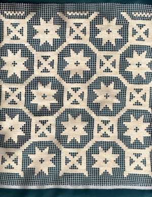 Example of lacis in its more restricted meaning.