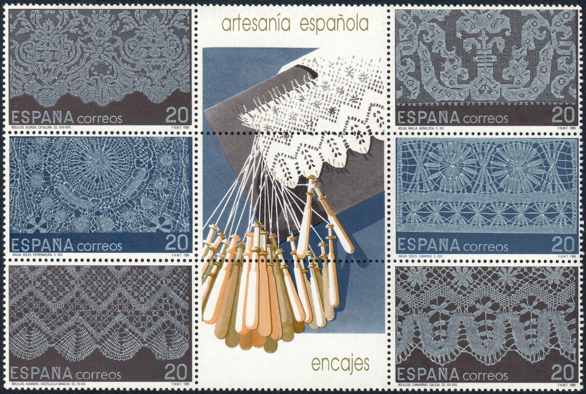 Sheet of six stamps depicting types of lace and tools (Spain, 1989). The lace dates from the XVth-XVIIIth century and come from the regions of Catalonia, Estremadura, Castilla la Mancha, Andalusia, Canary Islands and Galicia (TRC 2016.0284).