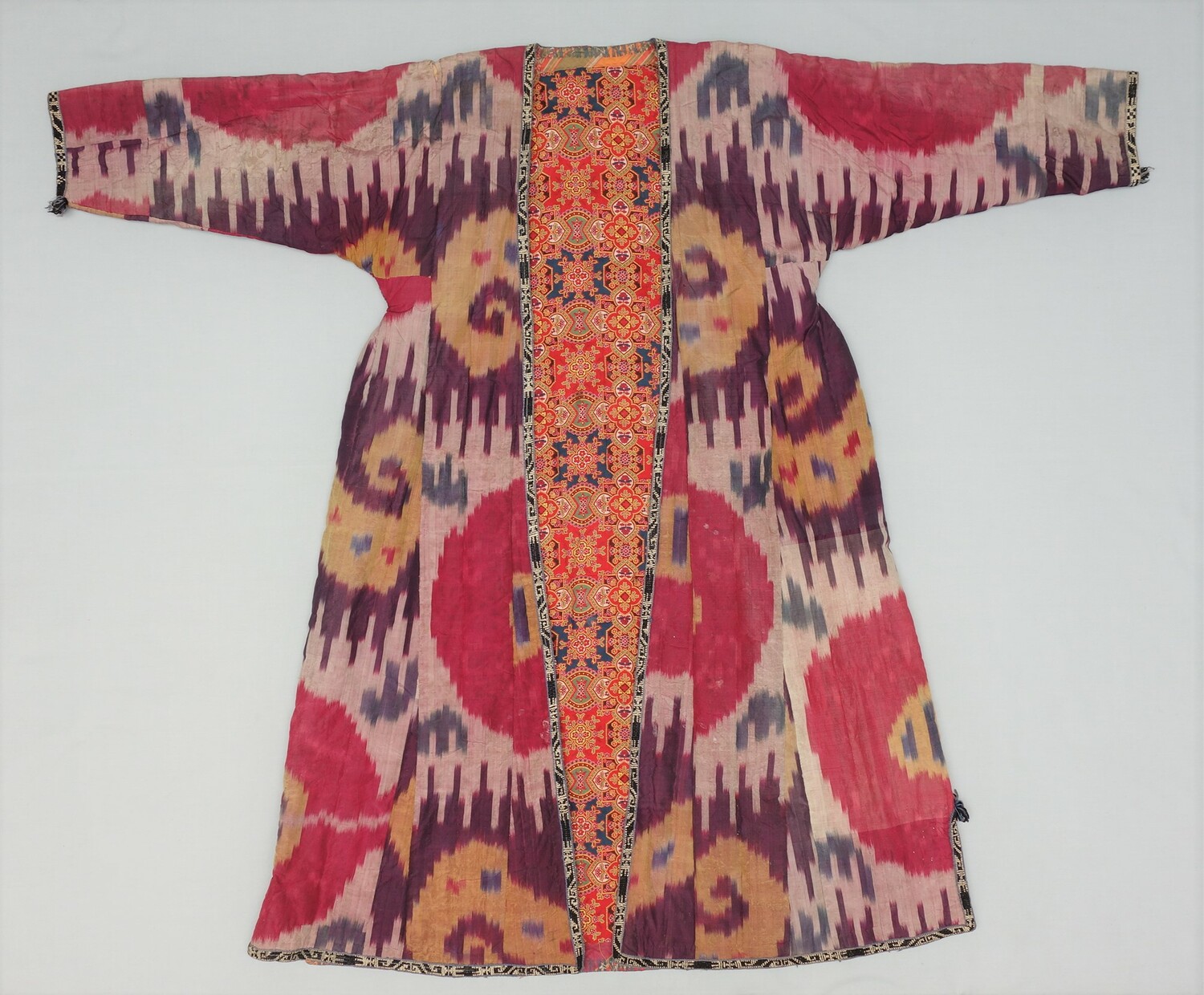 Woman's ikat coat from Uzbekistan, early 20th century (TRC 2017.0932).