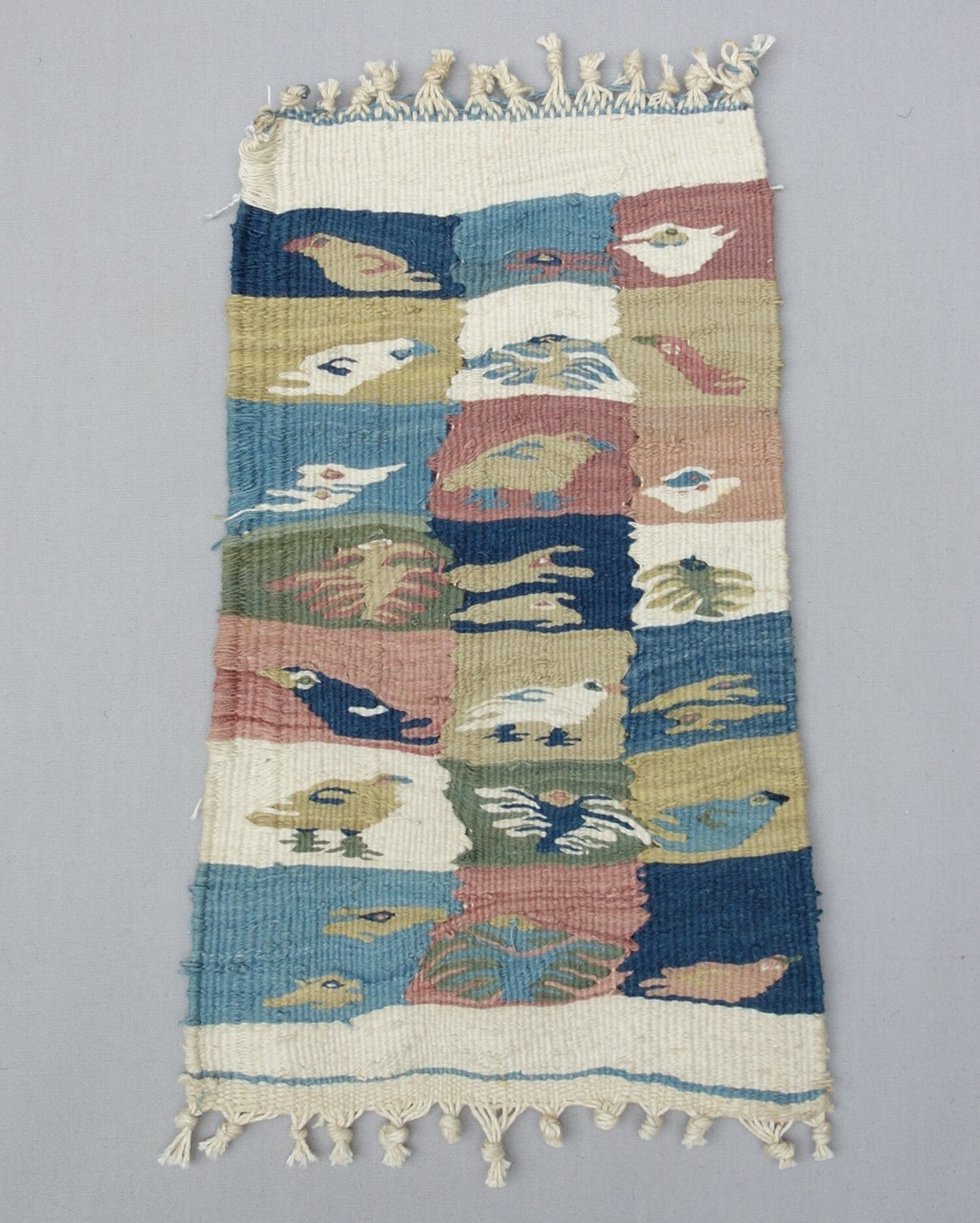 Wissa Wassef tapestry panel woven by a young boy, Imam, aged 12 (TRC 2020.0214).