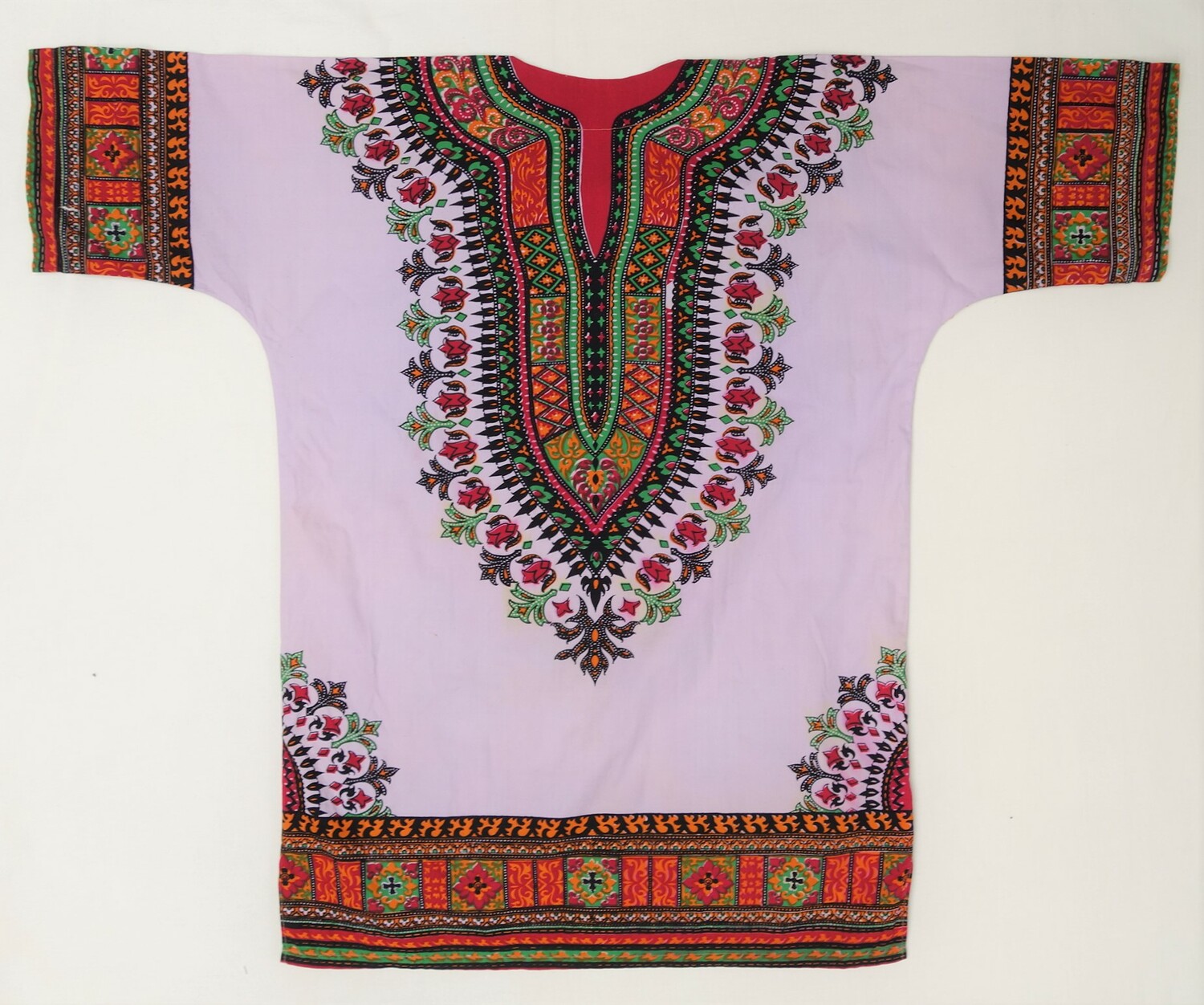 West African shirt (dashiki). The decorative pattern originates from Ethiopia in East Africa. 1960s (TRC 2021.2516).