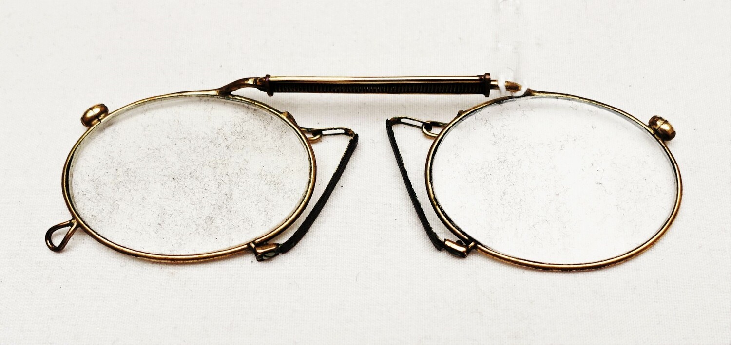 Fig. 2. Pince-nez, 1920s, The Netherlands (TRC 2022.3083b).