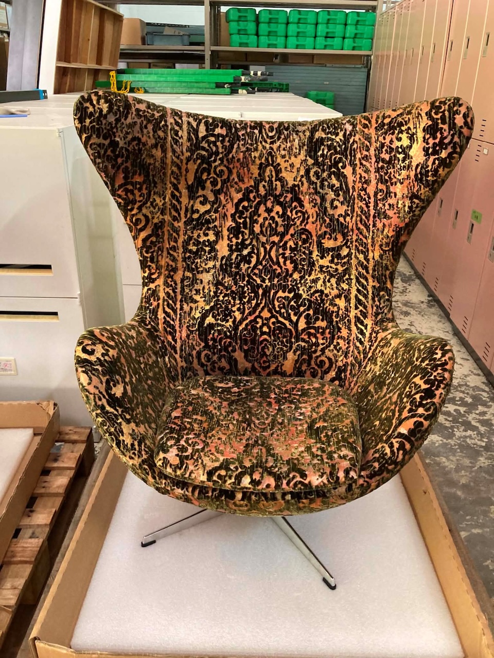 Fig. 8. Kawashima chair, with hikibaku decoration, by Masaru Matsui.
