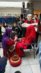 Painting the hands with henna. Photograph courtesy Shutterstock.