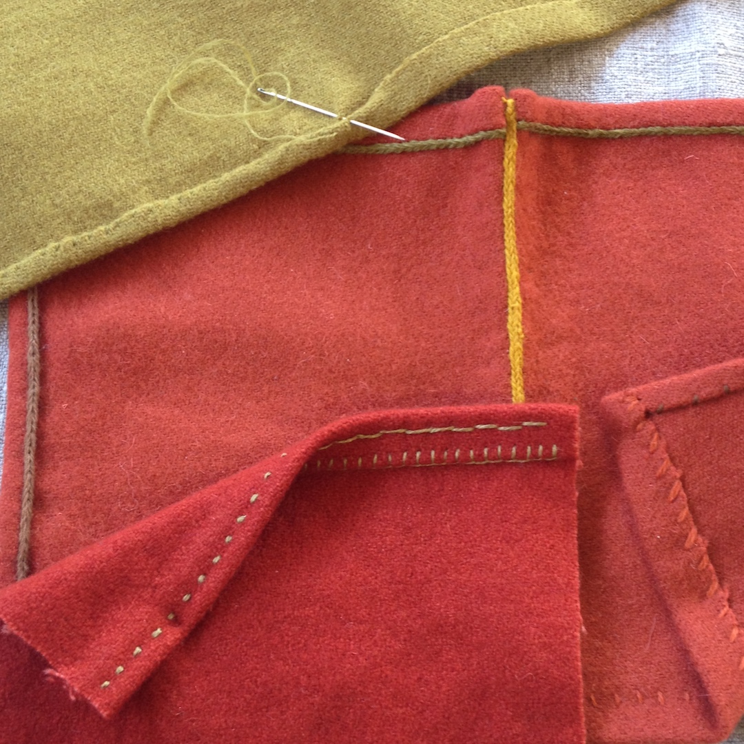 Voorbeeld van historische naaisteken.